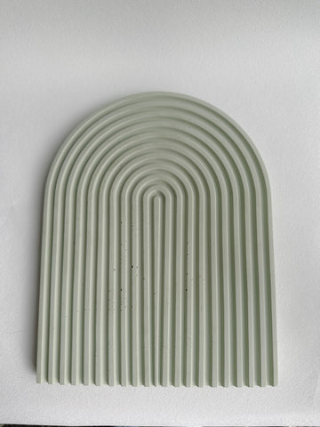 Arch tray